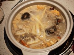 -三人行骨头王火锅(长寿店)