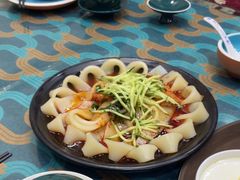 -三江源美食城