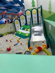 -莫莉幻想儿童乐园(武汉保利广场店)