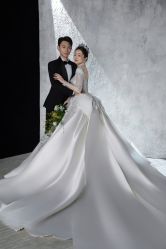 -乐派诗婚纱摄影