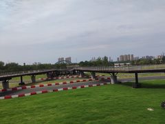 -汉江湾卡丁车世界