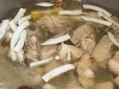 -喃喃椰·糟粕醋·椰子鸡火锅(七堡花园店)