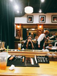 -TWOFACE 双面理发馆