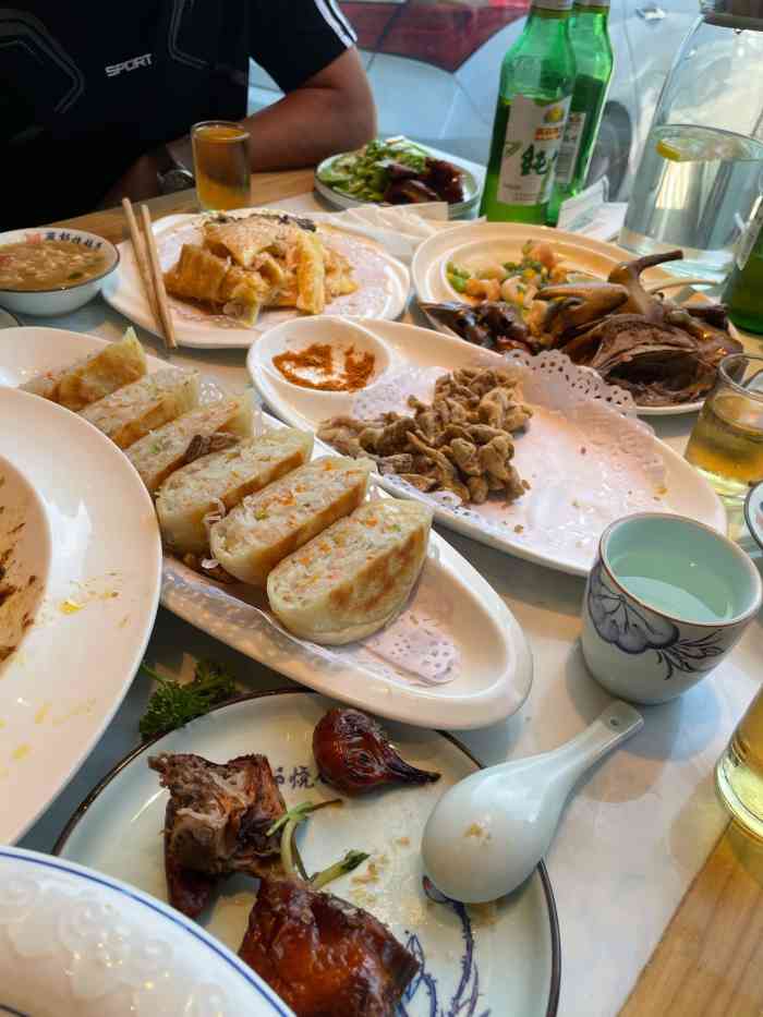 燕郊烧鸽子(原香鸽食府)(燕郊总店)-"之前半夜看了一个视频,看的有点