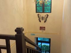 -一栋洋楼云南菜馆
