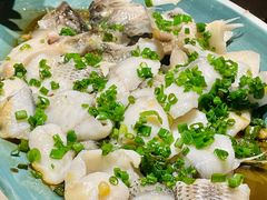 葱油淋鲈鱼-啫神·广州地标美食(北京路店)