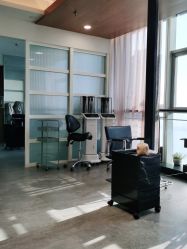 点击看大图 -C-18 SALON