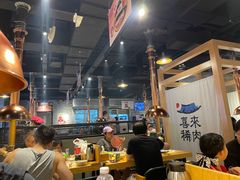 大堂-喜来稀肉(北外滩白玉兰广场店)
