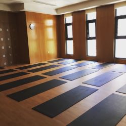 -LU YOGA（露瑜伽）专业瑜伽馆
