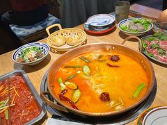 -洱火云南酸菜牛肉火锅(石景山当代商城店)