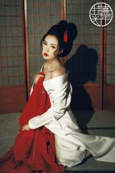 点击看大图 -持熹光年写真体验馆