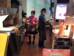-麦当劳(北亭广场分店)