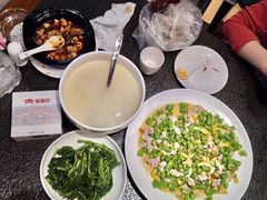 -万重锦·人文川菜馆(骡马市店)