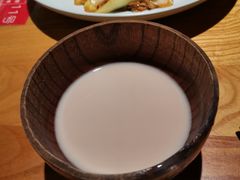 -娜仁图雅蒙古美食村(33小镇店)