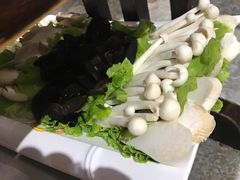 -重庆袁老四火锅(兖州九州新天地店)