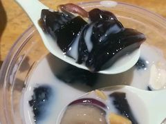 -八婆婆烧仙草(曾厝垵店)