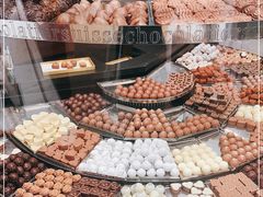 -Laderach 莱德拉(上海环贸iapm店)