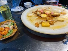 -冰冰龙虾·江湖菜·花园江景餐厅