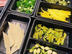 -新世界·过桥米线宴