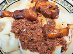 杂酱加烧肉-马王庙刀削面馆(四川省交通学院宿舍店)
