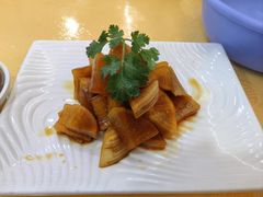 -鹏城人家海鲜酒家·23年老字号(较场尾店)