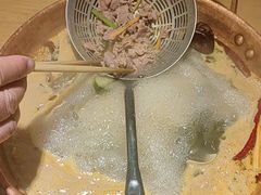 -洱火云南酸菜牛肉火锅(石景山当代商城店)