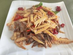 -天天向上素食餐厅(五台山店)