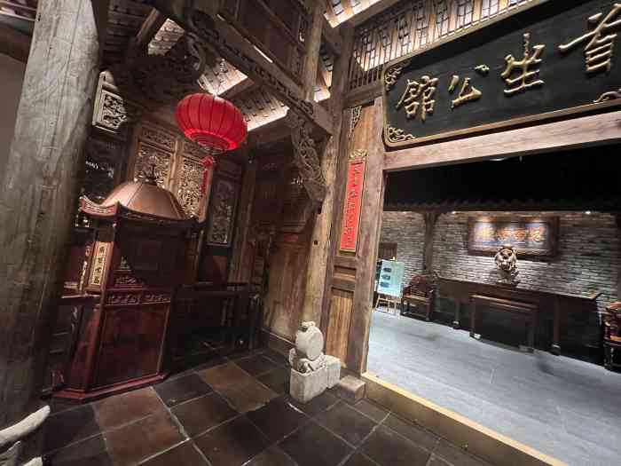 首坐公馆(精信中心店)-"有点怀旧的感觉,八项规定后,感觉客流急剧.