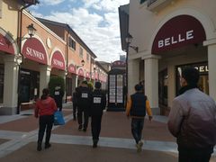 -佛罗伦萨小镇广佛名品奥特莱斯(疏港路店)