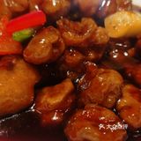 硕大无朋，两个人吃绰绰有余