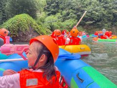 -安吉龙王山峡谷漂流