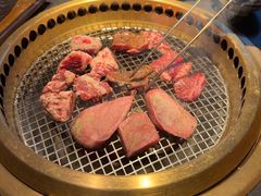 -铭牛烧肉·和牛海鲜自助(高新月牙湖店)