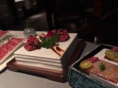 -左庭右院鲜牛肉火锅黑金店(陆家嘴中心店)