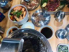 -汉城烤肉·黑金冠(华山路店)