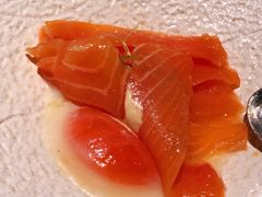 三文鱼温泉蛋配鱼子-Solo(衡山路店)