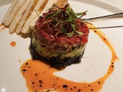 牛肉塔塔配牛油果黑橄榄酱-Solo(衡山路店)