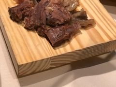 -巷子里小酒馆(繁荣路店)