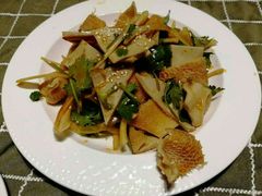 手撕羊肚-巴扎美食·新疆菜·西域歌舞表演餐厅(新疆大厦店)