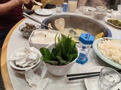 -鲁员外地锅鸡地锅鱼(古墩路店)