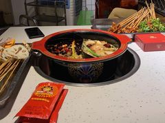 -钢管厂五区小郡肝串串香(奥克斯广场锦城万达店)