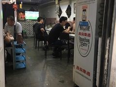 店里-燚店·铁板鱼蛙·烤肉·烤串(北新桥店)