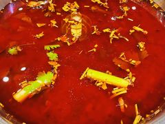 -肖肖酸萝卜鱼火锅(总店)