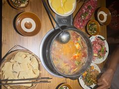 -贵厨酸汤牛肉(花果园国际中心店)