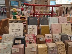 -猫的天空之城概念书店(印象城购物中心店)