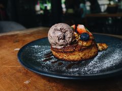 榛果布里欧松饼-植物园哈利亚餐厅