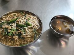 -正宗杨记普洱酸醋米线(总店)