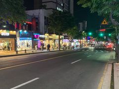 -宝健路步行街(Pedestrian Shopping Street)
