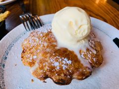 苹果派伴香草冰淇淋-SMOKI & CO(五大道店)