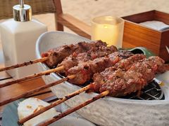 -三亚艾迪逊酒店·海滩烧烤 BARBACOA·现场乐队·浪漫晚餐·烧烤海鲜