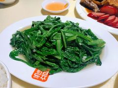 蒜蓉炒油麦菜-龙记烧腊茶餐厅(常德路店)